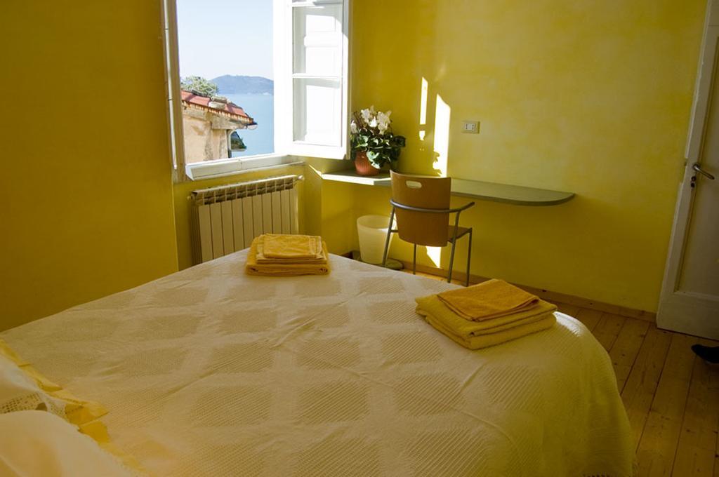 La Tata B&B Lerici Bilik gambar